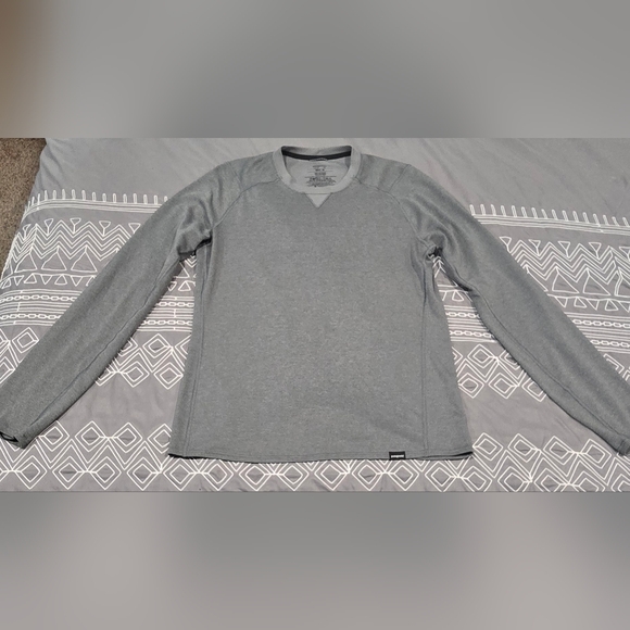 Patagonia Other - Patagonia Mens Capilene Midweight Longsleeve In Grey Size Medium